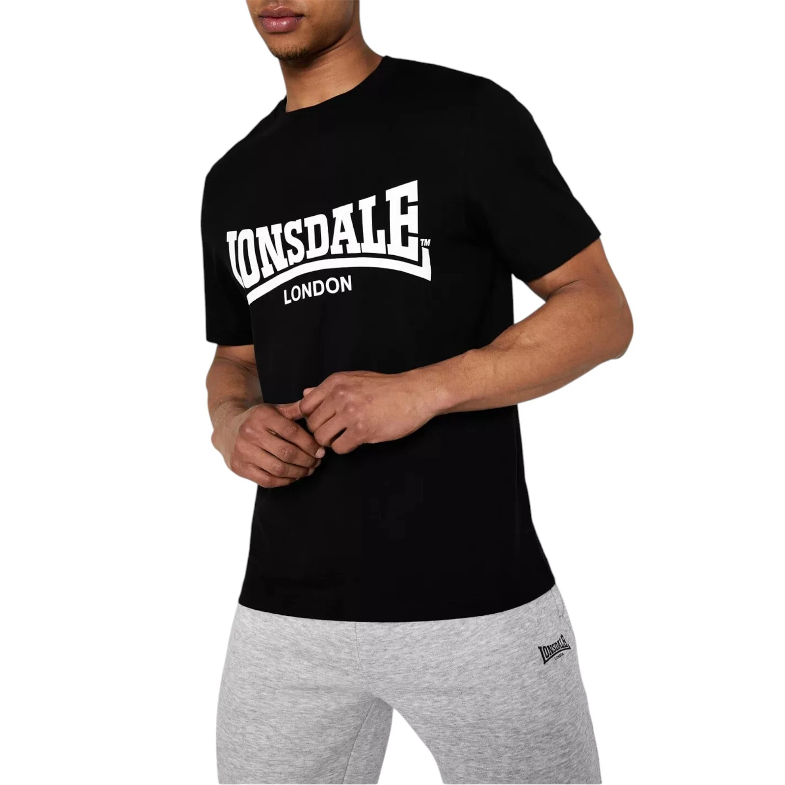 Lonsdale Kaus Pria Logo Esensi - Summer Clothing Essentials Men ulasan dan harga